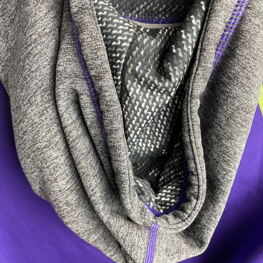 EUC Nike Pull Over Hoodie Purple/ Gray Size XS - Picture 4 of 10